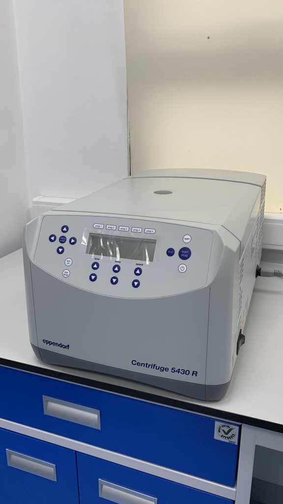 Centrifuge 5430 R - Eppendorf