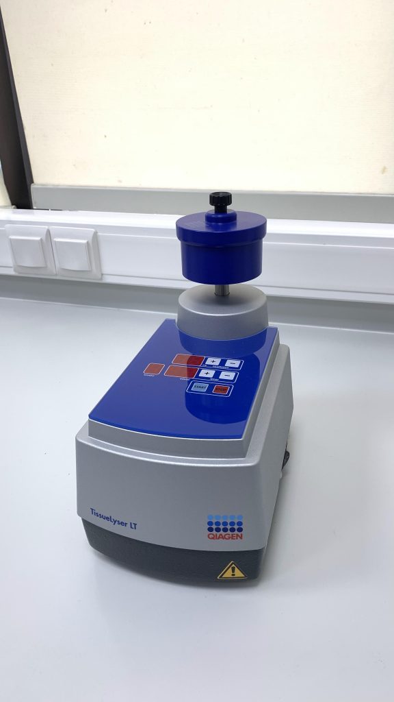 Qiagen Tissue Lyser (Sampel Disruptor)