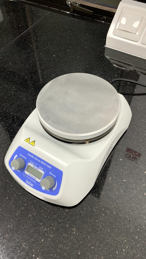 Magnetic Stirrer with Hot Plate