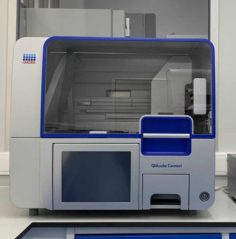 DNA RNA Automated Extraction System - QIacube Connect
